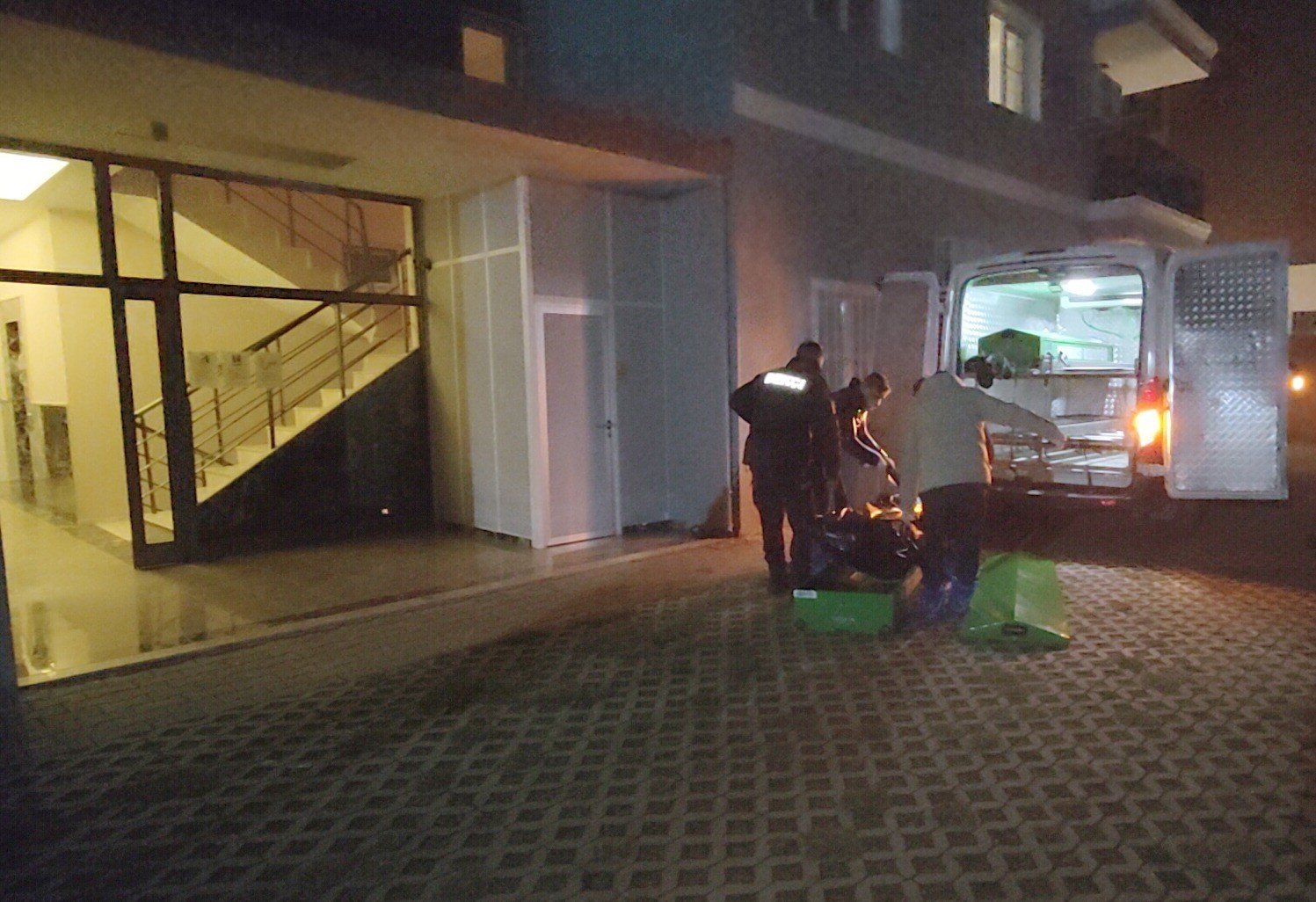 Komşuların Ihbarı Sonrası Korkunç Manzara 55 Yaşındaki Adam Evinde Ölü Bulundu (3)