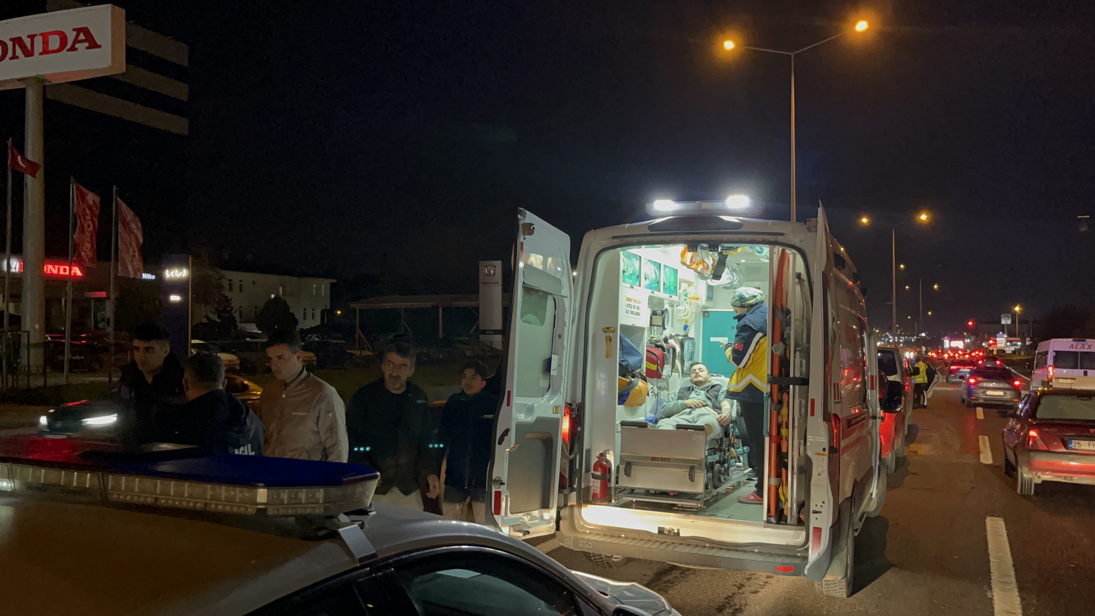 Korkunç Kaza! 5 Araç Birbirine Girdi, 2’Si Asker 5 Yaralı (2)