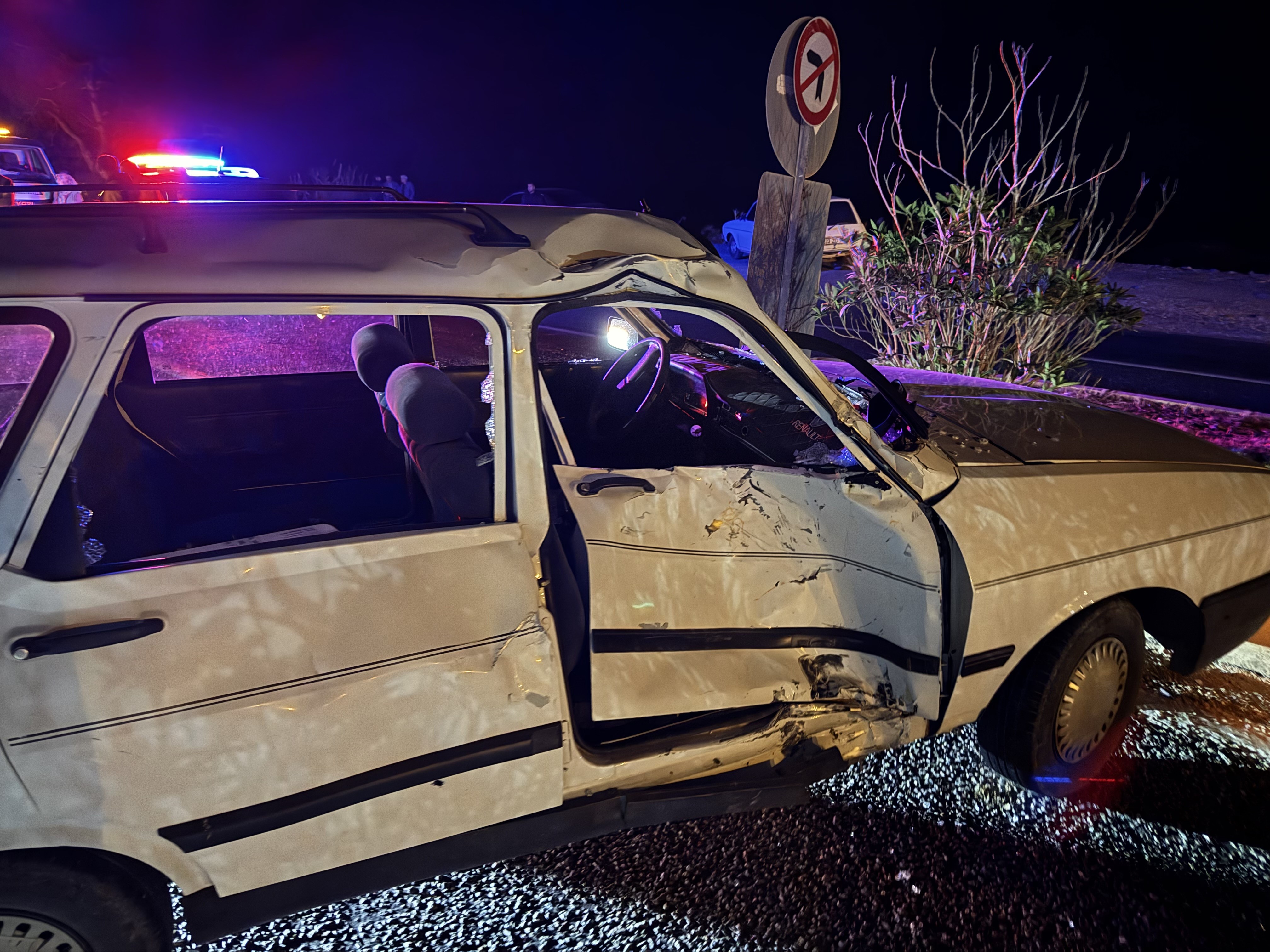 Korkunç Kaza Motosiklet Parçalandı, Sürücü Yaşam Savaşı Veriyor (4)