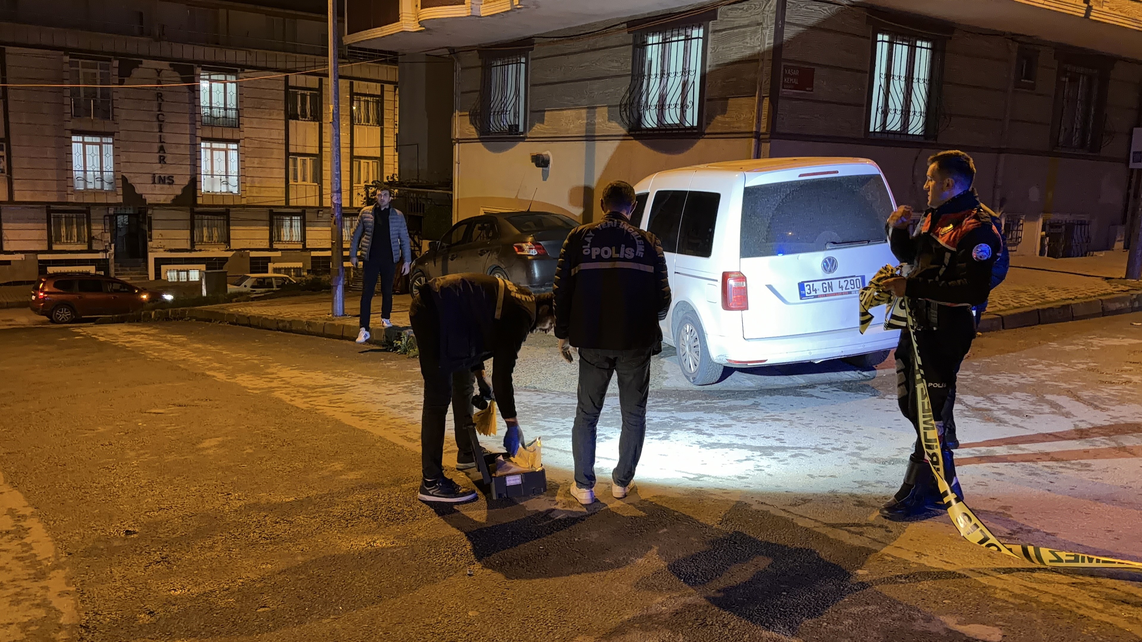 Kovalamaca Sonu Kanlı Bitti 19 Yaşındaki Gence Kurşun Yağdı, 13 Yaşındaki Çocuk Yaralandı (6)