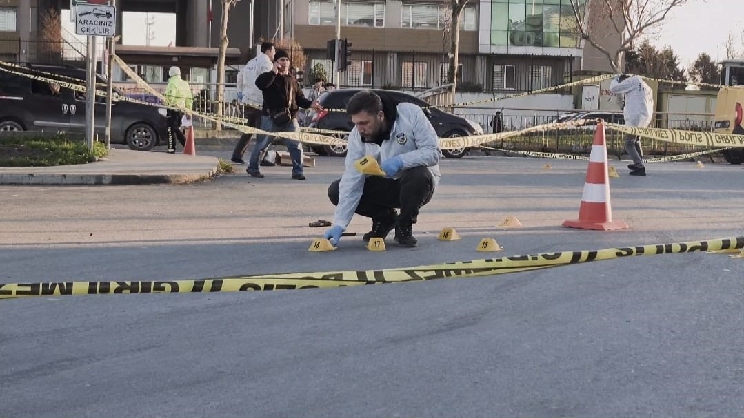 Liseli Ogrencilerin Korkulu Ruyasiydi Tacizci Caninin Silahli Saldirisinda Kan Akti 06