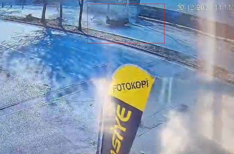 Makas Atmanin Bedeli Olum Oldu Kaza Kameralara Boyle Yansidi (4)