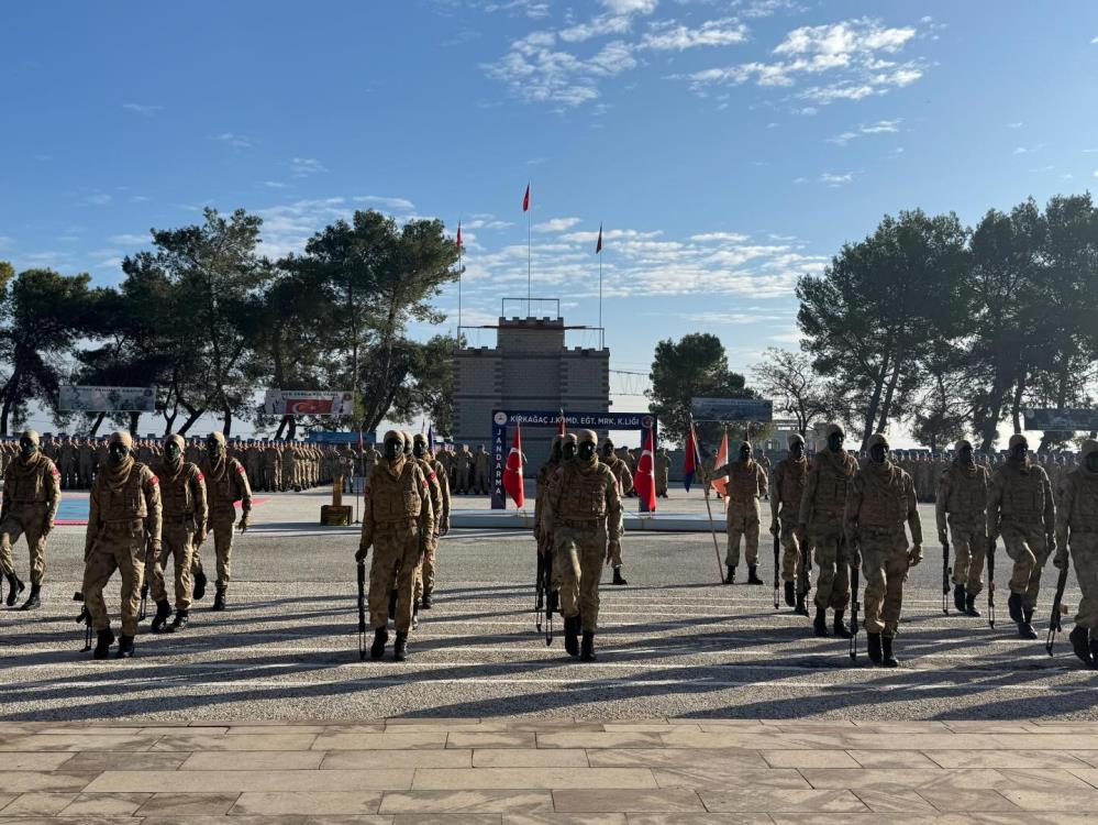 Manisada 1750 Uzman Erbas Gururla Mezun Oldu (3)