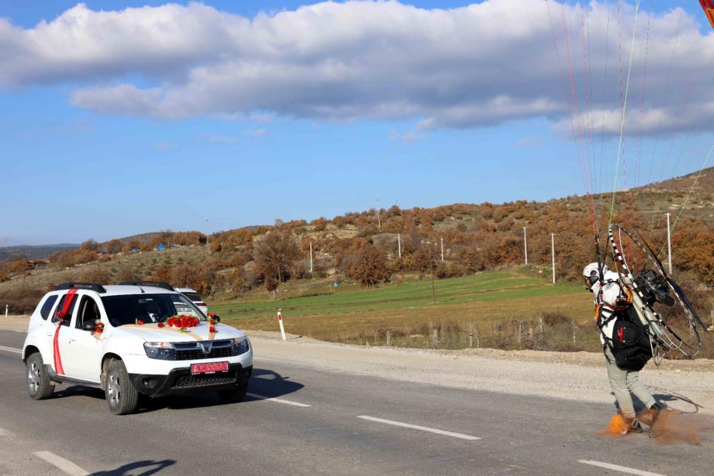 Manisada Havadan Bahsis Sakasi Dugune Nese Katti Paramotorcular Bahsis Almadan Yolu Ac (1)-1