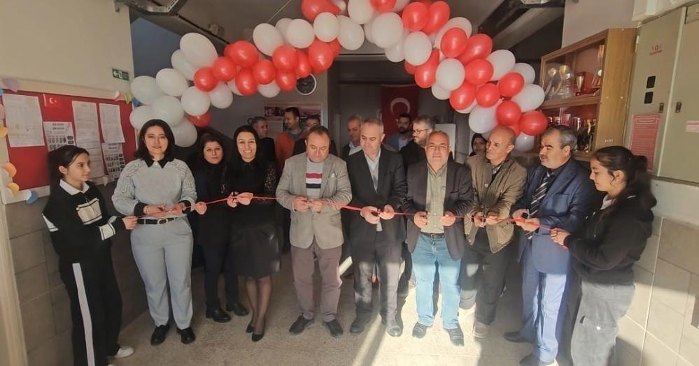 Manisali Ogretmenden Turkiyeye Uzanan Kitap Hareketi (4)