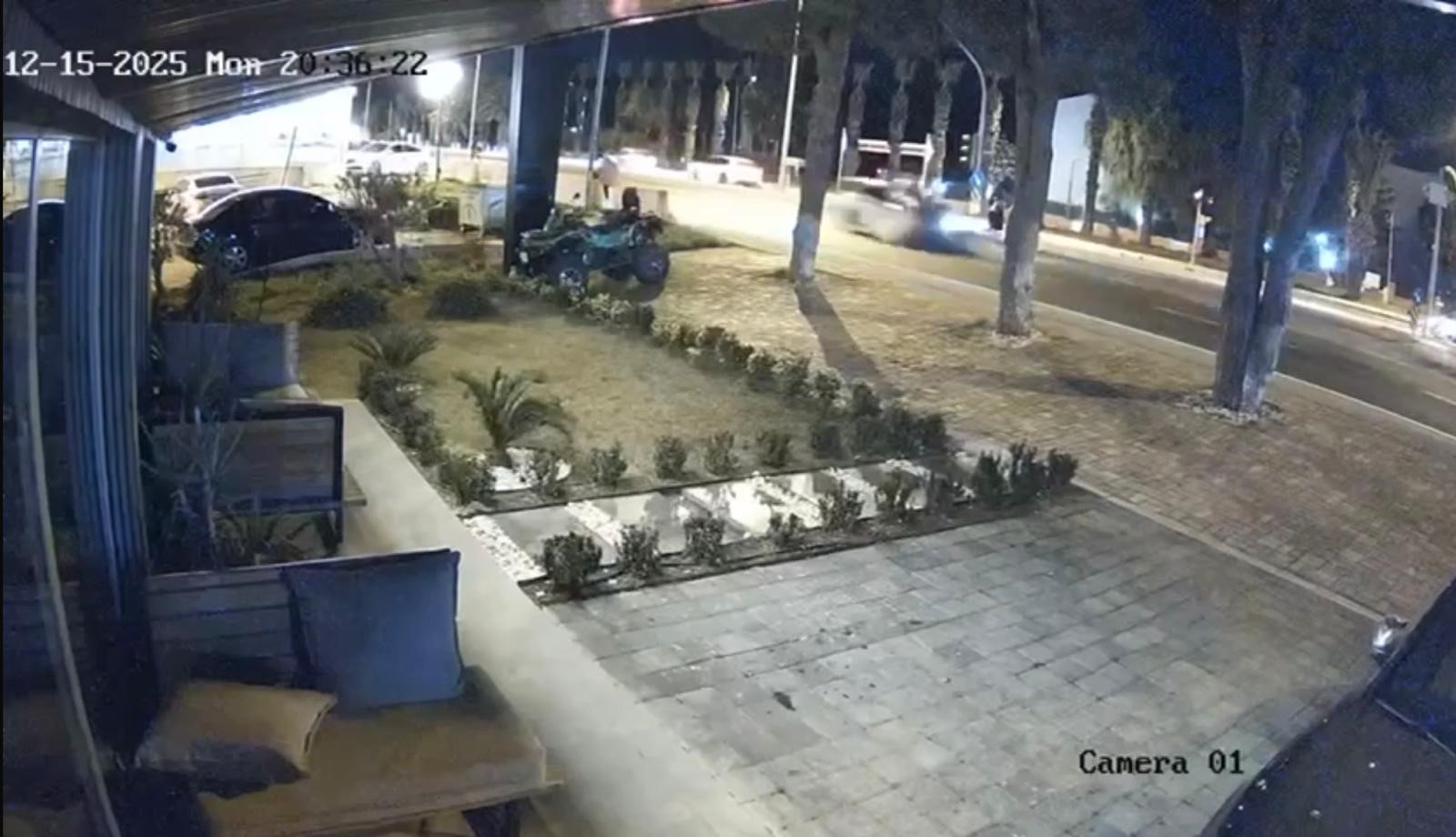 Motosikletli Metrelerce Havaya Savruldu! Ölümlü Kaza Anı Saniye Saniye Kamerada (7)