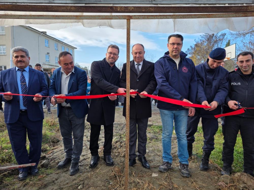 Okul Bahcesinde Sosyal Sorumluluk Serasi (3)