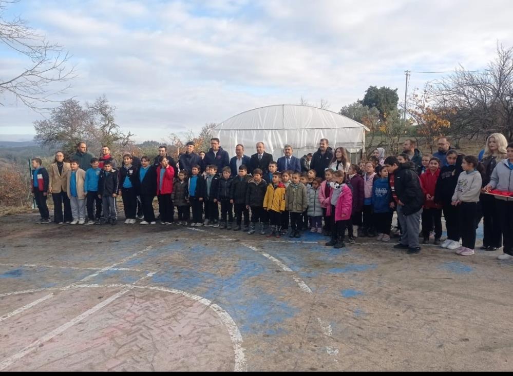 Okul Bahcesinde Sosyal Sorumluluk Serasi (4)