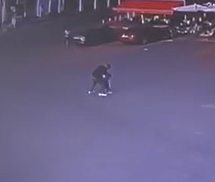 Oldurme Niyetim Yoktu Dedi Sokak Ortasinda Bicakladi Cezasi Belli Oldu 01