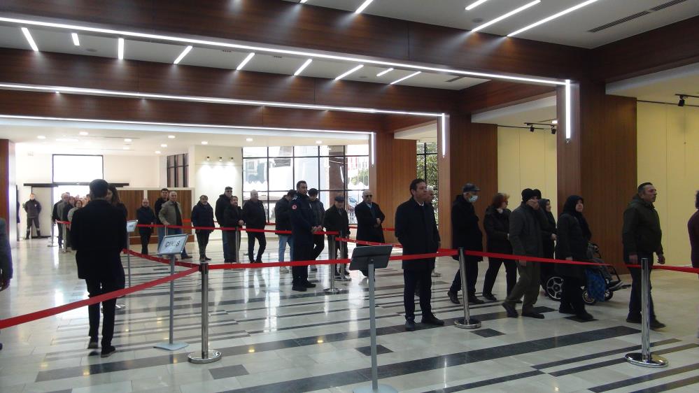 Ozgur Ozel Gulsah Durbayin 3 Gun Taziyesinde De Aileyi Yalniz Birakmadi (5)