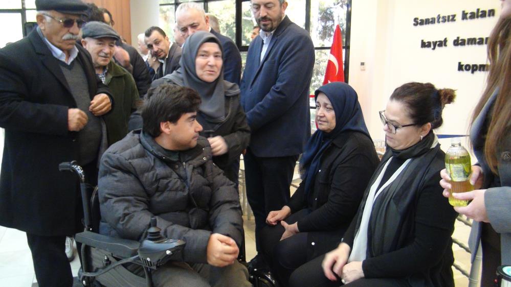 Ozgur Ozel Gulsah Durbayin 3 Gun Taziyesinde De Aileyi Yalniz Birakmadi (6)