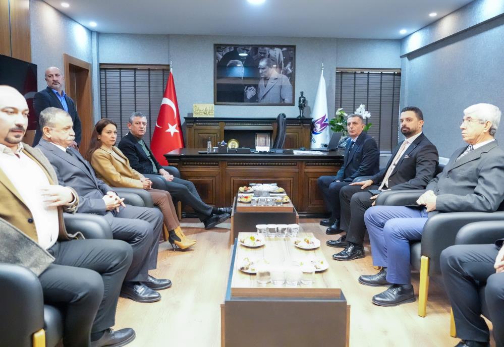 Ozgur Ozelden Sehzadeler Belediyesine Taziye Ziyareti (3)