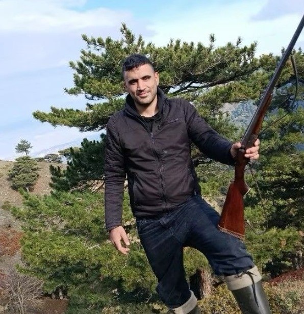 Rahatsızlanan Amcasına Giderken Ölümün Ortasında Kaldı! 2 Çocuk Babası Bıçaklanarak Öldürüldü (2)