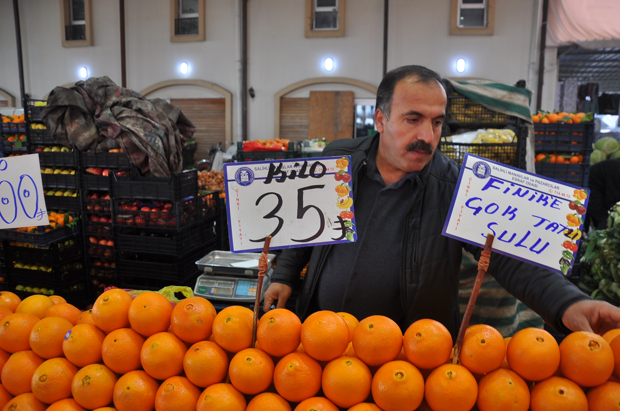 Salihli Çarşamba Pazar Yeri (1)-1