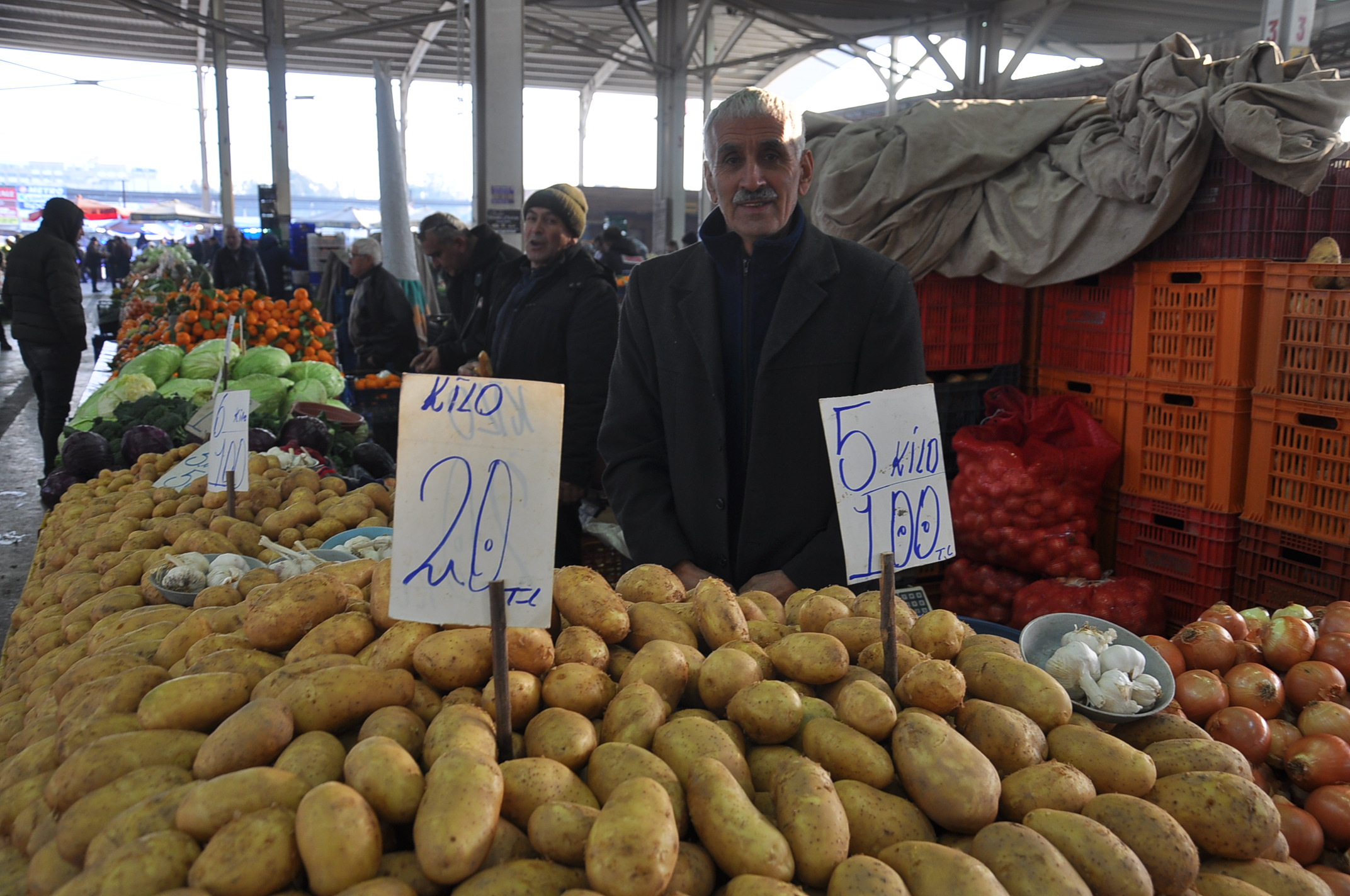 Salihli Çarşamba Pazar Yeri (11)-1