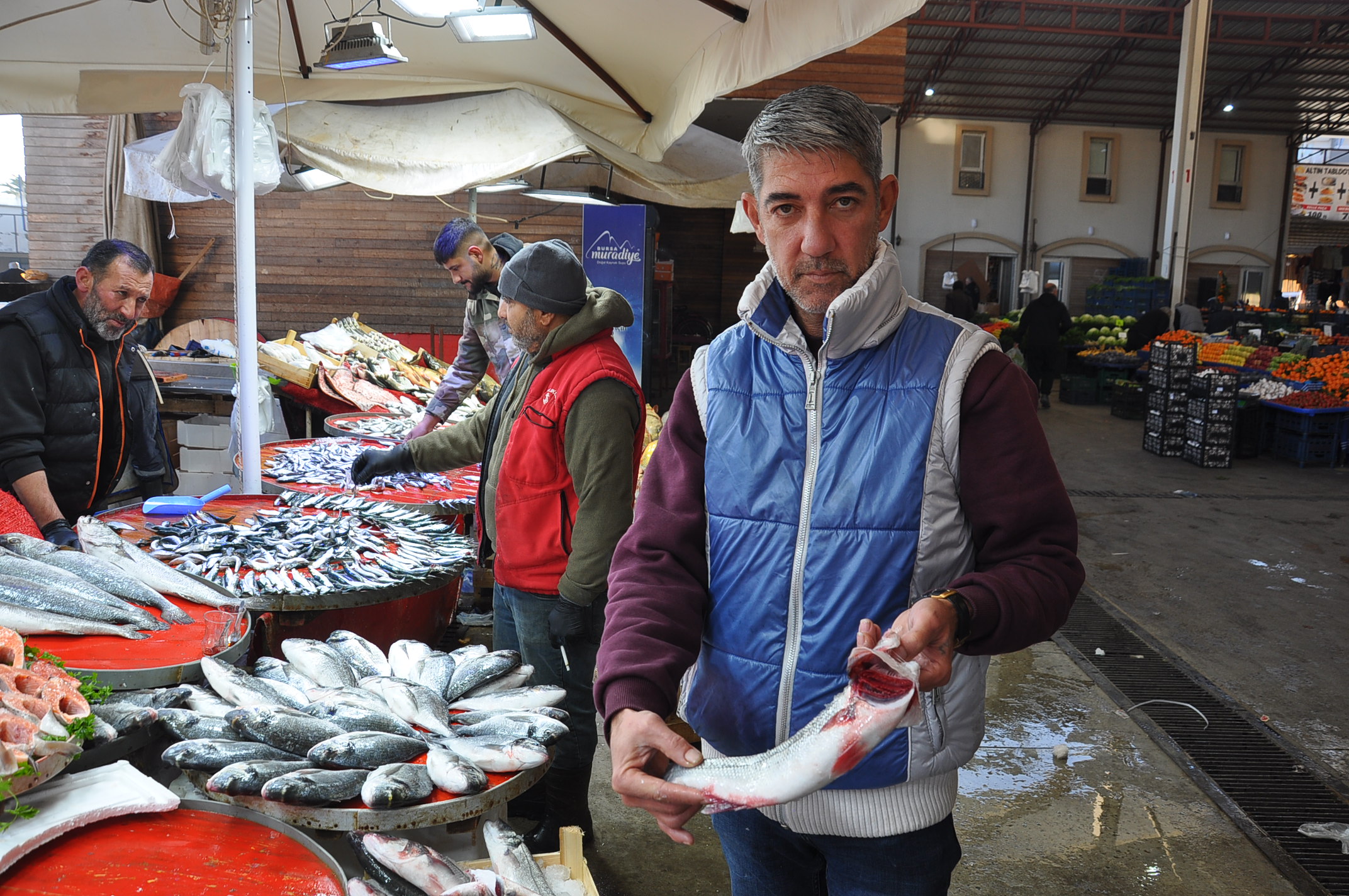 Salihli Carsamba Pazarinda Balik Fiyatlari 17 Aralik Carsamba Pazarin En Pahalisi Barb (20)