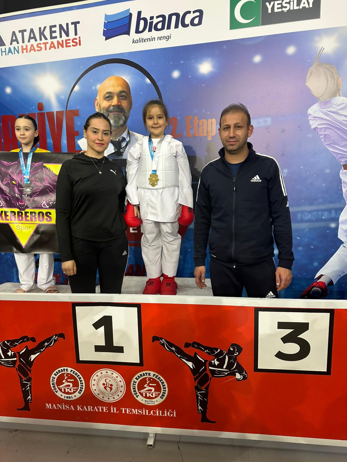 Salihli Deniz Urkmez Karate Spor Kulubu Ogrencileri Manisa Etabina Damga Vurdu (11)