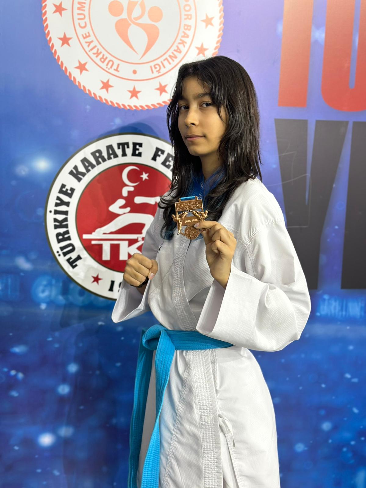 Salihli Deniz Urkmez Karate Spor Kulubu Ogrencileri Manisa Etabina Damga Vurdu (4)