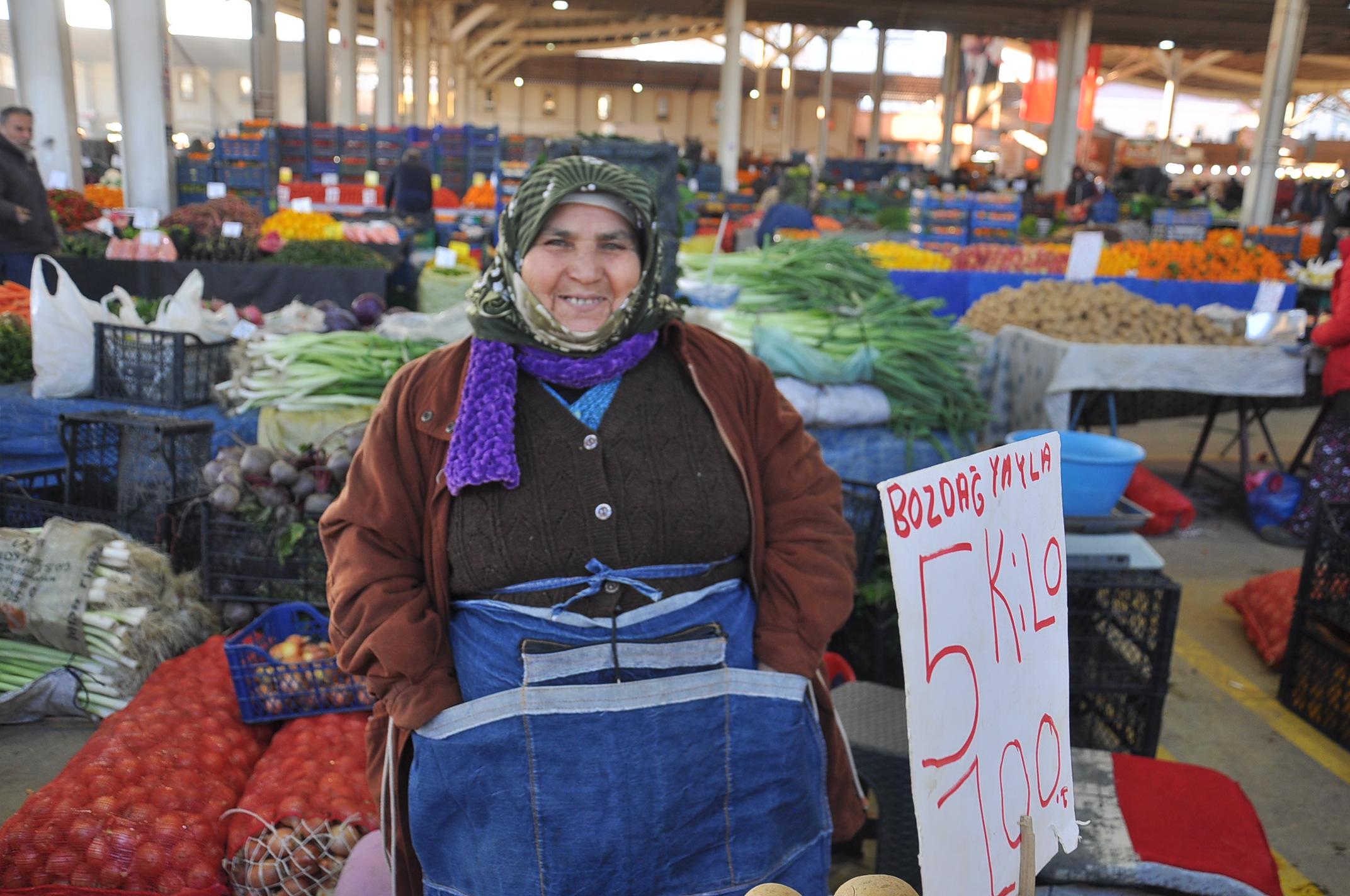 Salihli Icin Pazardaki Guncel Fiyatlar 17 Aralik Carsamba Salatalik 70 Tlyi Gordu (17)
