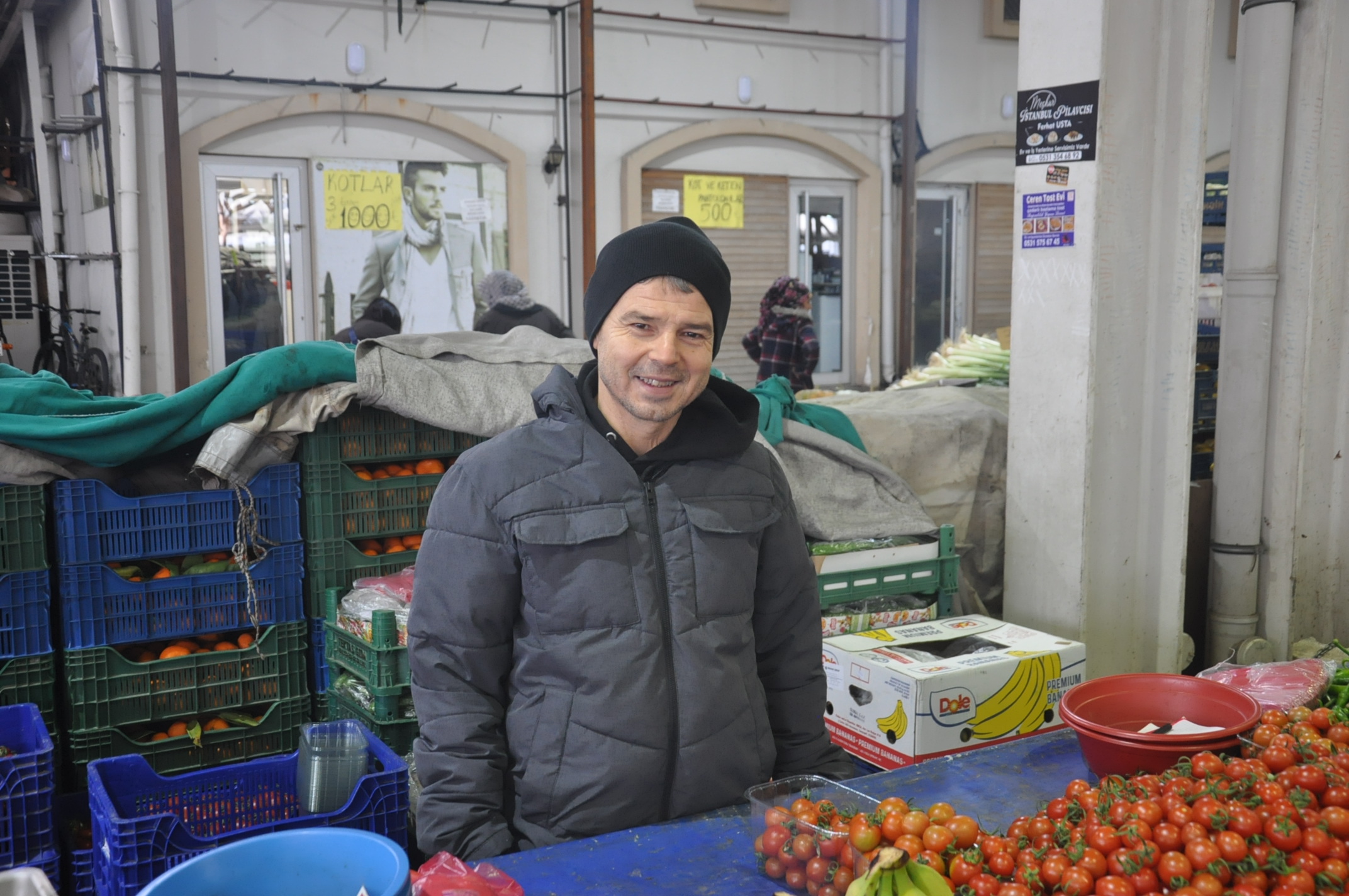 Salihli Icin Pazardaki Guncel Fiyatlar 31 Aralik Carsamba Pazaryerinde Yilbasi Telasi (13)