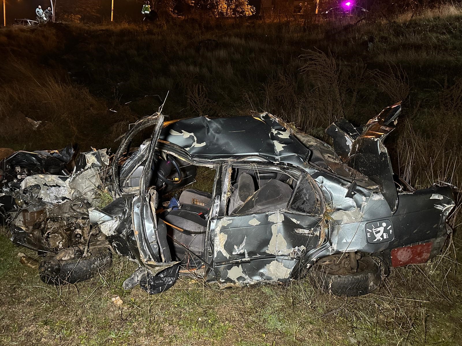 Salihli Uşak Karayolu’nda Korkunç Kaza! Kontrolden Çıkan Araç Şarampole Uçtu, 2 Kişi Hayatını Kaybetti (3)