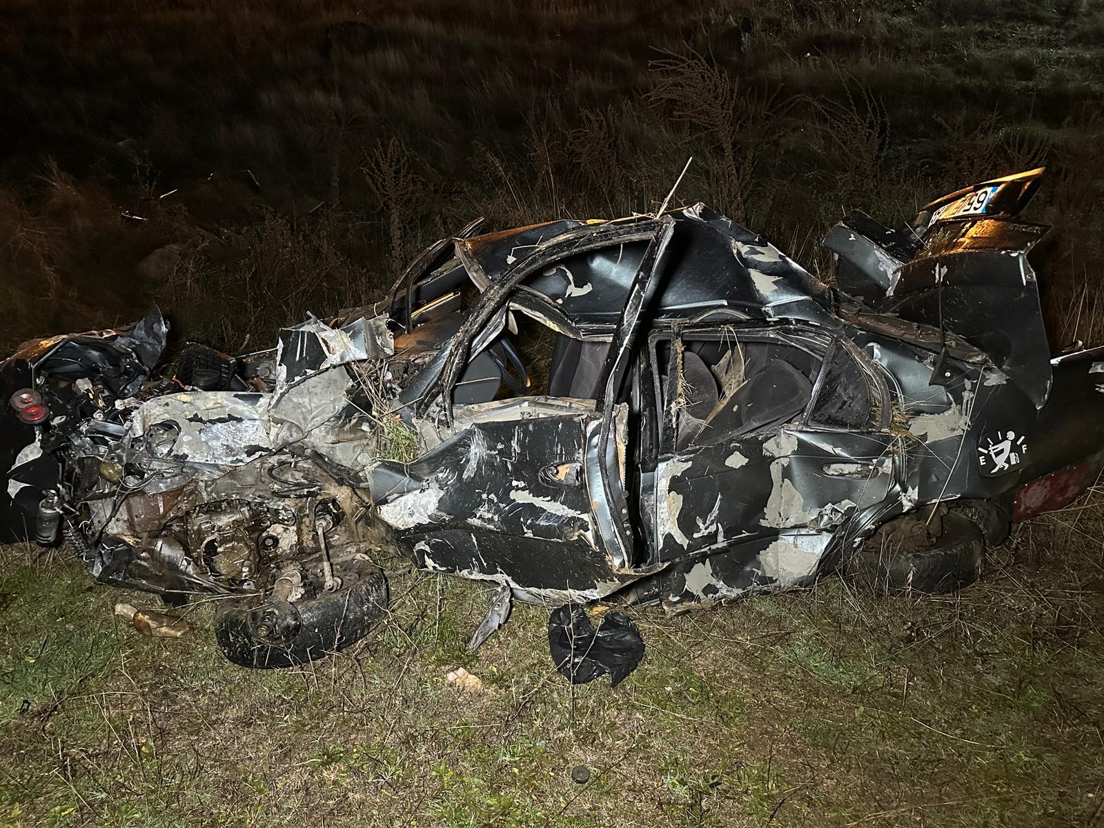 Salihli Uşak Karayolu’nda Korkunç Kaza! Kontrolden Çıkan Araç Şarampole Uçtu, 2 Kişi Hayatını Kaybetti (5)