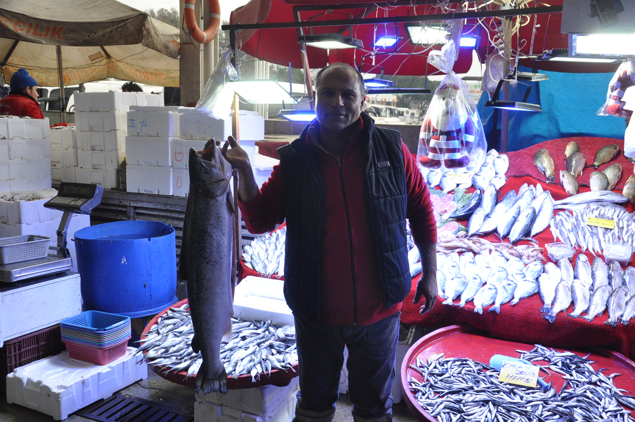 Sali̇hli̇ Yeni̇ Pazar Yeri̇ (10)