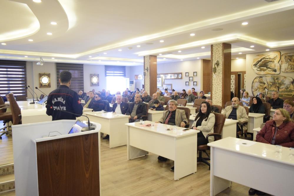 Sehzadeler Kaymakamligindan Hayati Farkindalik Egitimi (2)