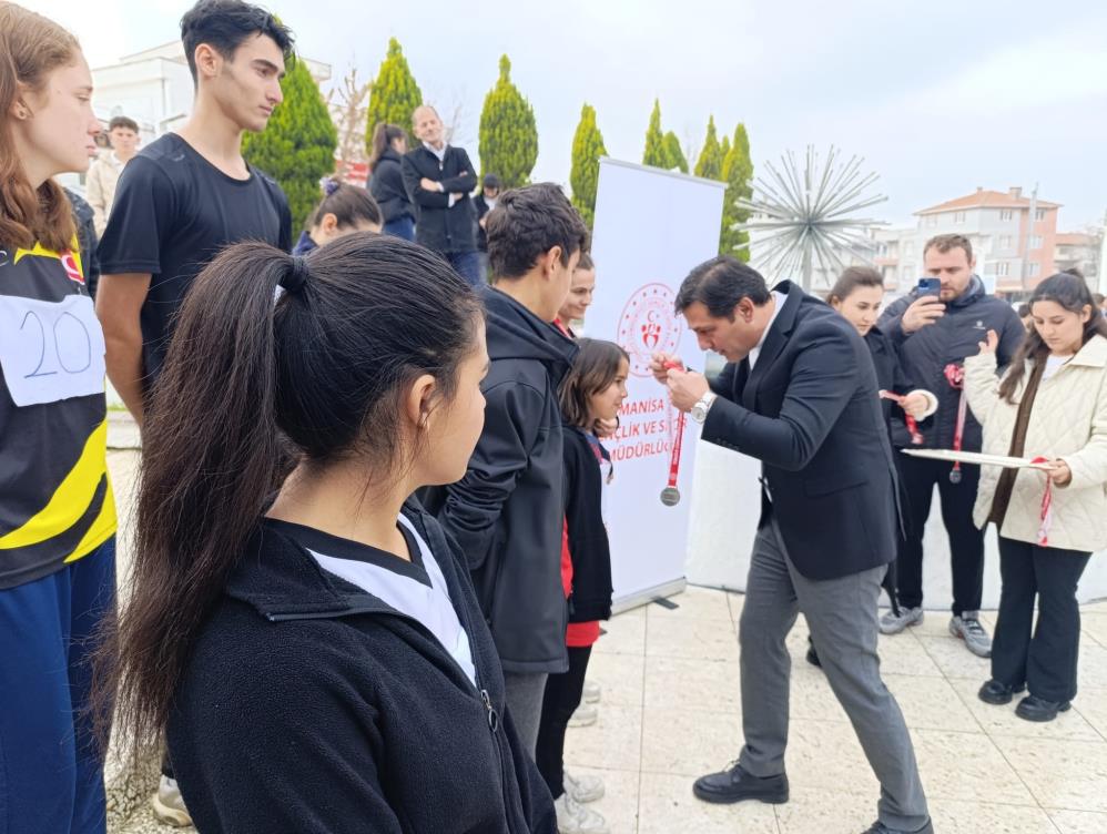 Selendide 120 Sporcu Parkurda Ter Doktu Kazananlar Odullerini Aldi (3)