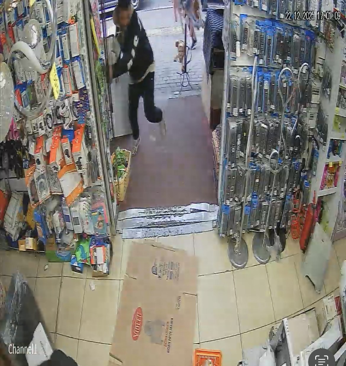 Sokak Ortasında Silah Sesleri Husumetli Dehşeti Saniye Saniye Kaydedildi (4)