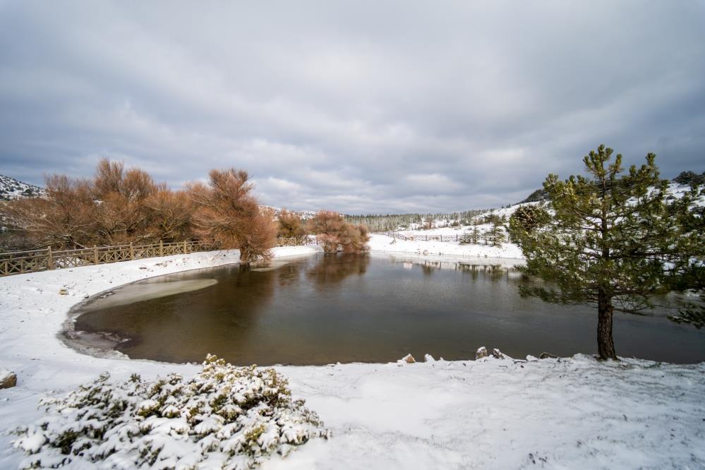 Spil Dagi Mevsimin Ilk Kariyla Beyaza Burundu (2)