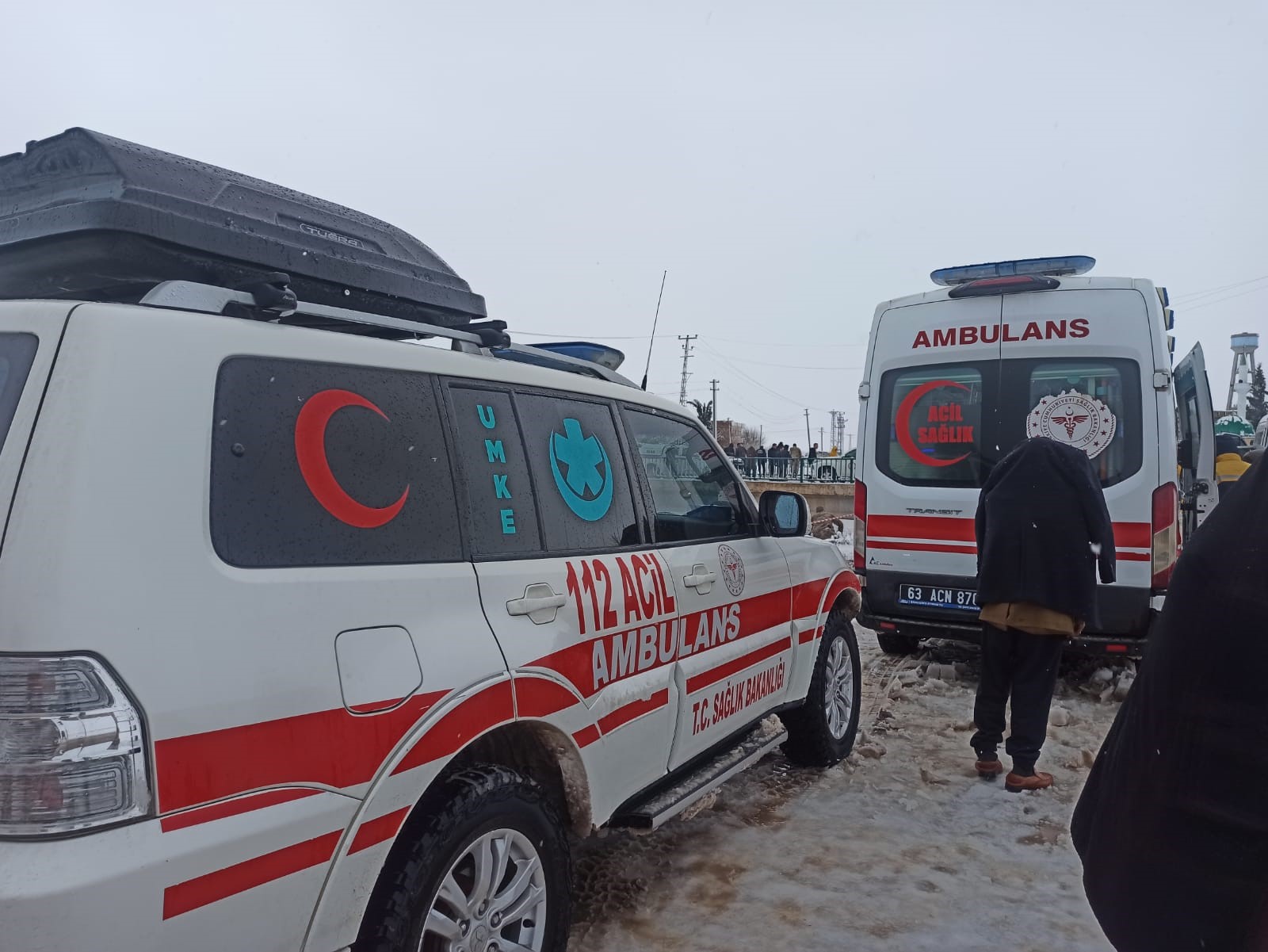 Tahliye Kanalına Düşen Araçta 3 Çocuğun Cansız Bedenine Ulaşıldı, Sürücü Için Arama Sürüyor (2)