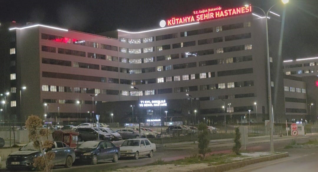 Tartışma Sırasında Bıçağa Sarıldı! Genç Kadın, Arkadaşı Tarafından Bıçaklanarak Öldürüldü (3)