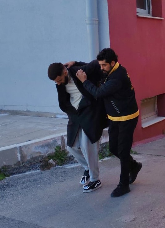 Tartışmada Vurdu, Hastaneye Bırakıp Kaçtı 21 Yaşındaki Genç Hayatını Kaybetti (3)