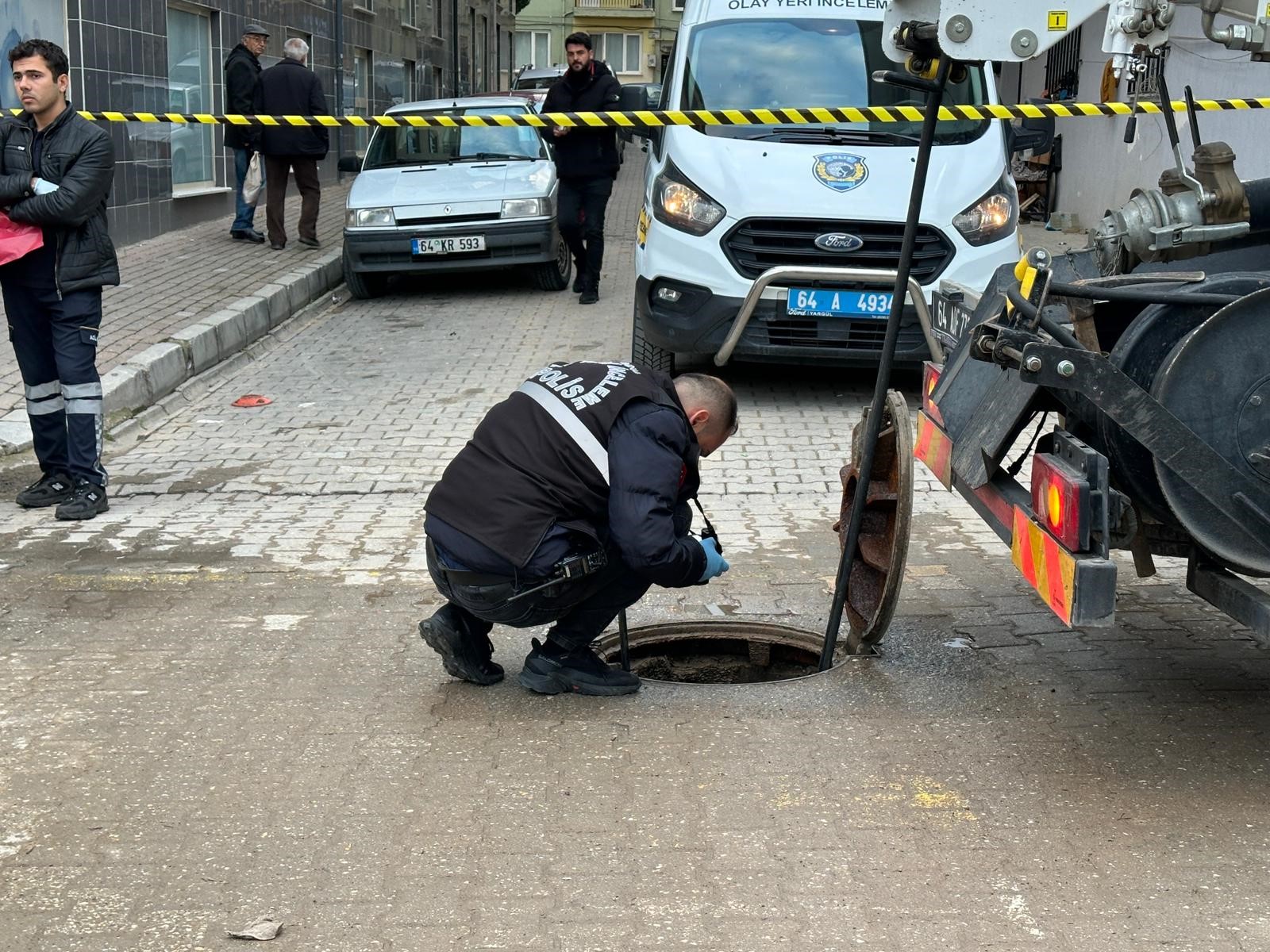 Tıkanıklık Çalışması Kan Donduran Olay Kanalizasyondan Cenin Çıkarıldı (2)