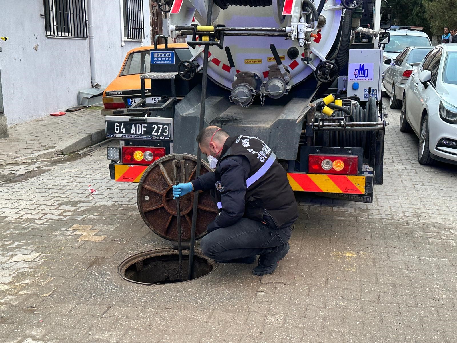 Tıkanıklık Çalışması Kan Donduran Olay Kanalizasyondan Cenin Çıkarıldı (7)