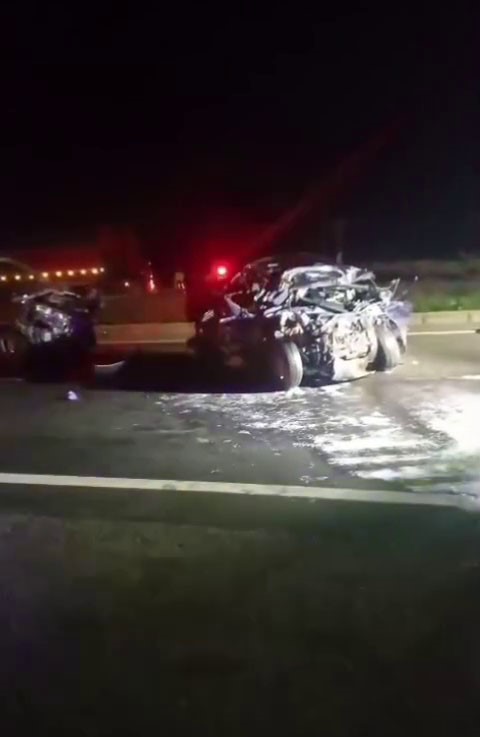 Tırla Çarpışan Otomobilde Büyük Acı İnfaz Koruma Memuru Ve Kardeşi Olay Yerinde Öldü (4)