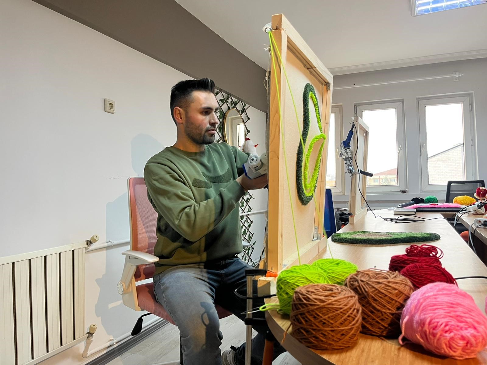 Tüm Birikimini Yatırdı, Bölgesinde Ilk Oldu Hayaller Halıya Dokunuyor (8)