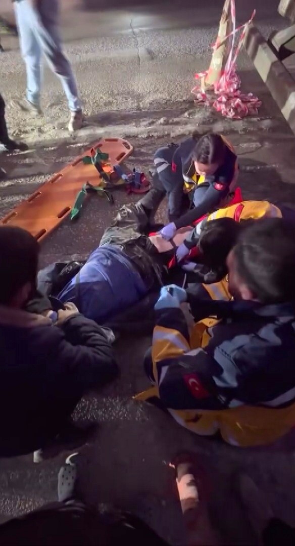 Üst Geçitte Can Pazarı Mikserin Altında Kalan Motosikletli Öldü (3)