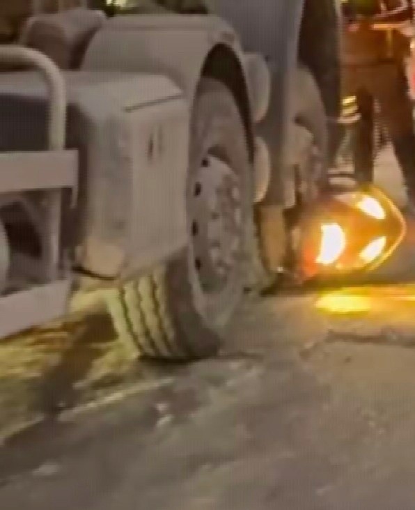 Üst Geçitte Can Pazarı Mikserin Altında Kalan Motosikletli Öldü (4)