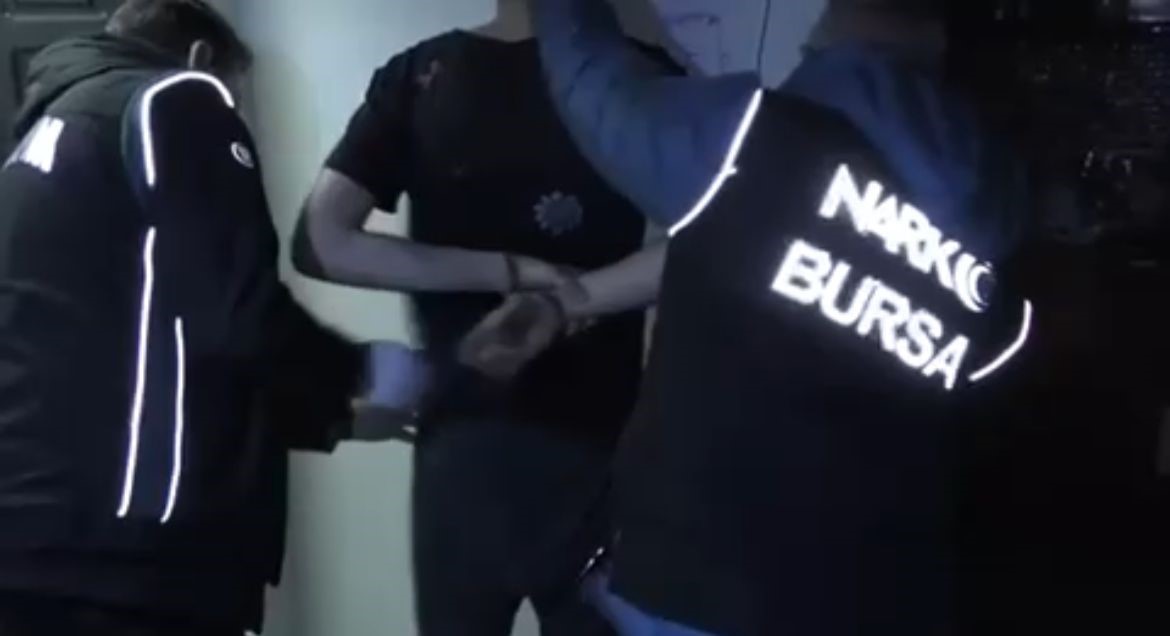 Uyuşturucu Şebekesine Ağır Darbe Metamfetamin, Kokain, Ecstasy Ele Geçirildi (3)