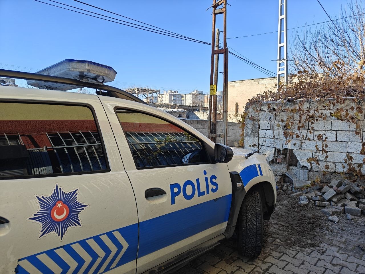 Yakınları Merak Etti, Acı Gerçek Evde Ortaya Çıktı! 2 Gündür Haber Alınamayan Kadın Evinde Ölü Bulundu (4)