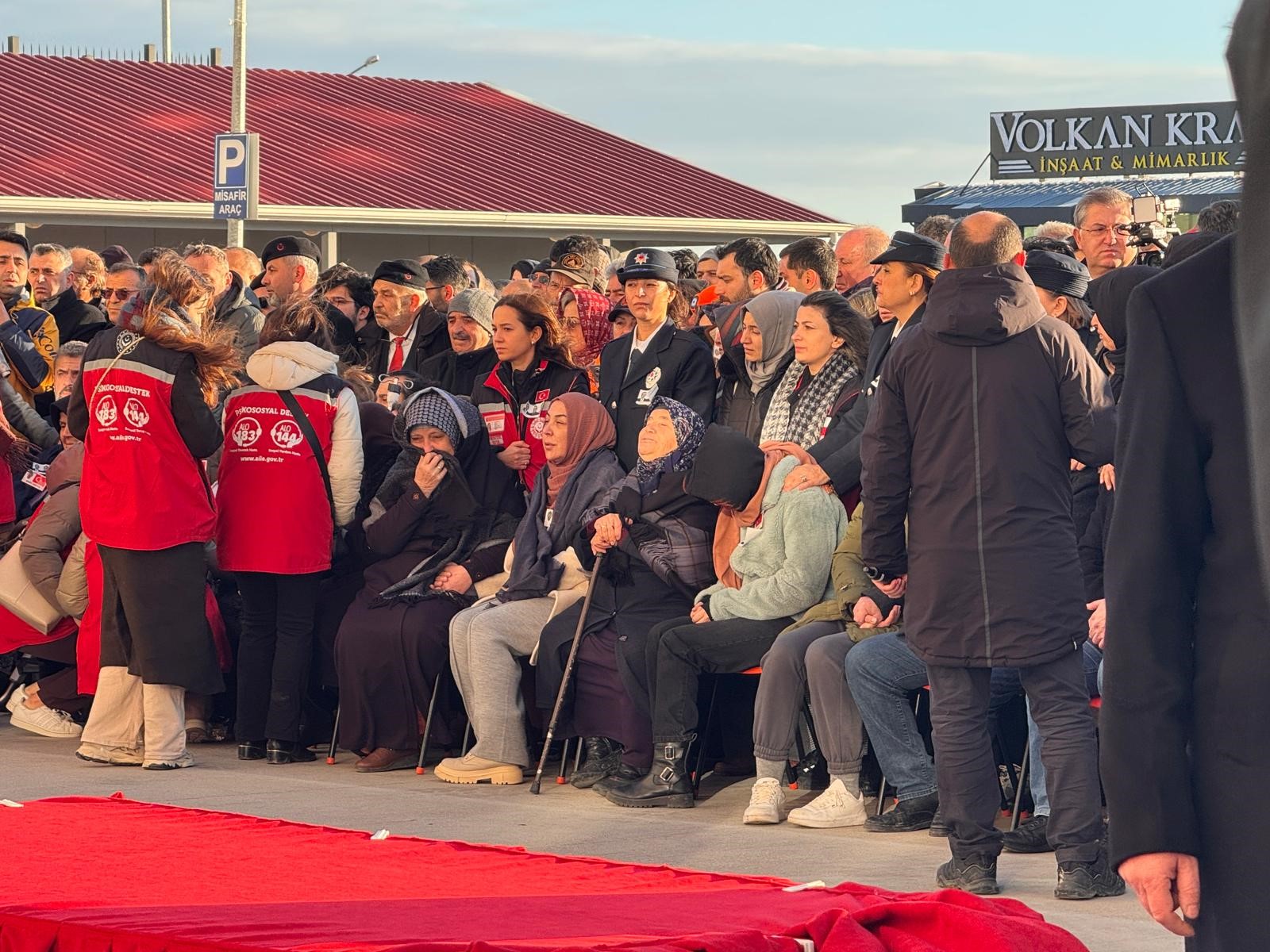 Yalova’da Deaş Operasyonunda Şehit Olan 3 Polis Için Tören Bakan Yerlikaya’dan Teröre Karşı Net Mesaj (3)