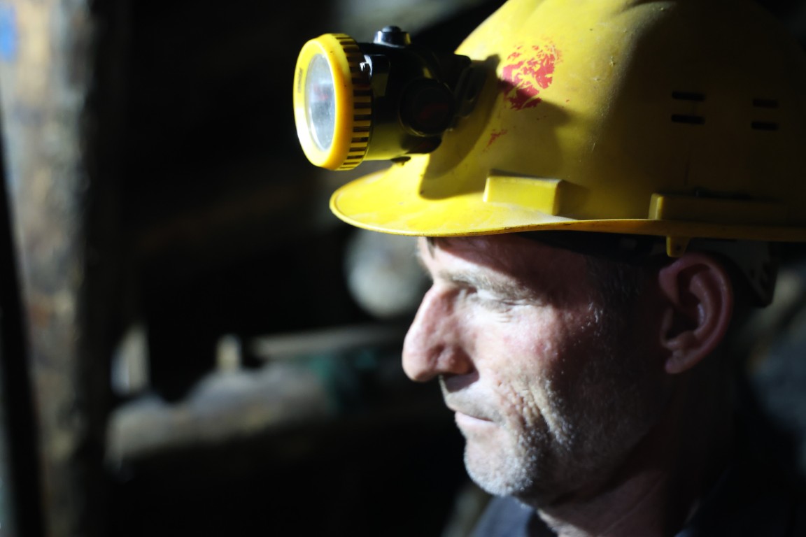 Yerin 700 Metre Altinda Hayat Mucadelesi Turkiyenin Cinko Gucu Madencilerin Omzunda (3) (Orta)