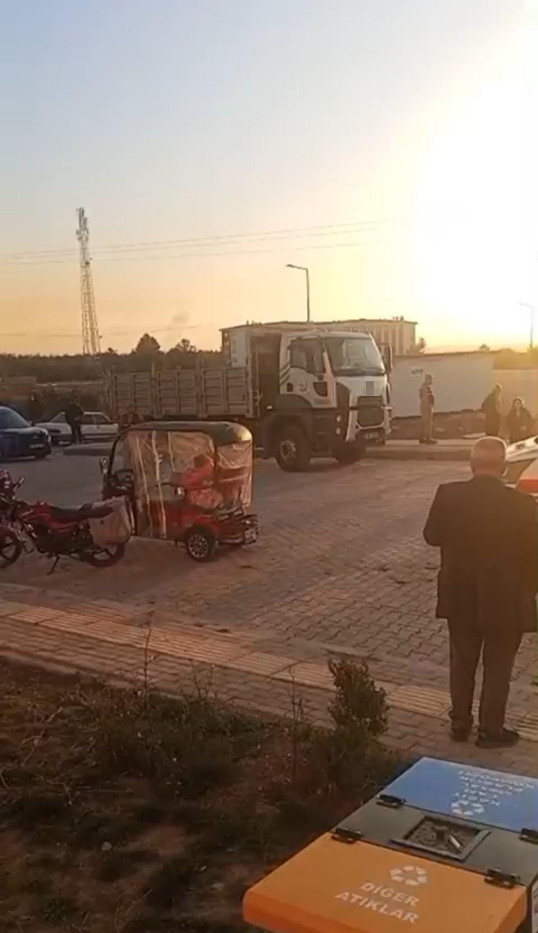 Yol Kenarında Kahreden Kaza! Kamyon Altında Kalan Küçük Turgay’dan Acı Haber (4)