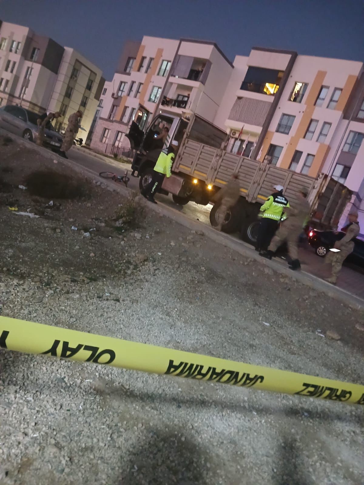 Yol Kenarında Kahreden Kaza! Kamyon Altında Kalan Küçük Turgay’dan Acı Haber (5)