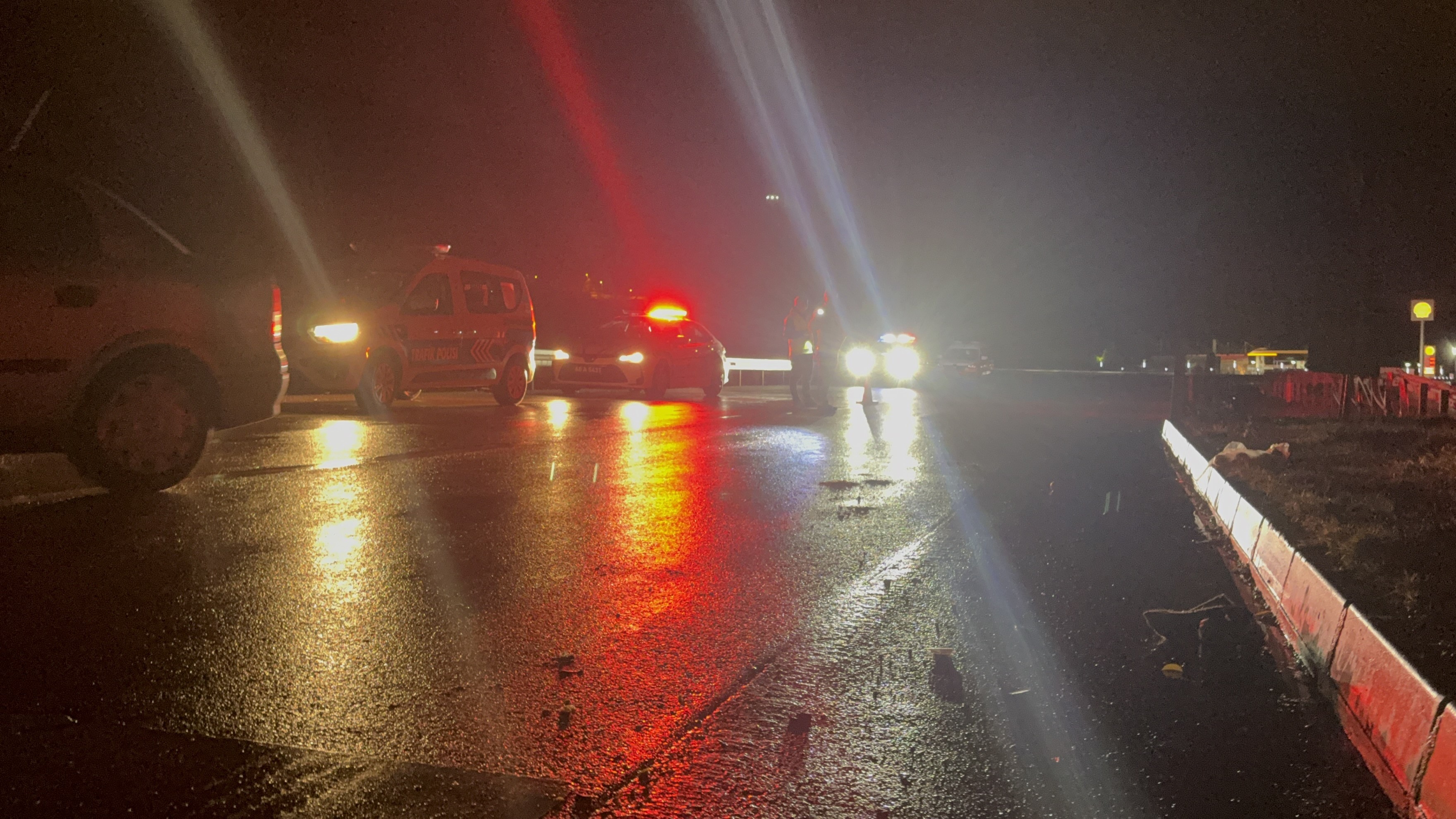 Yolun Karşısına Geçerken Canından Oldu Yaşlı Adamın Kimliği Tespit Edilemedi (3)