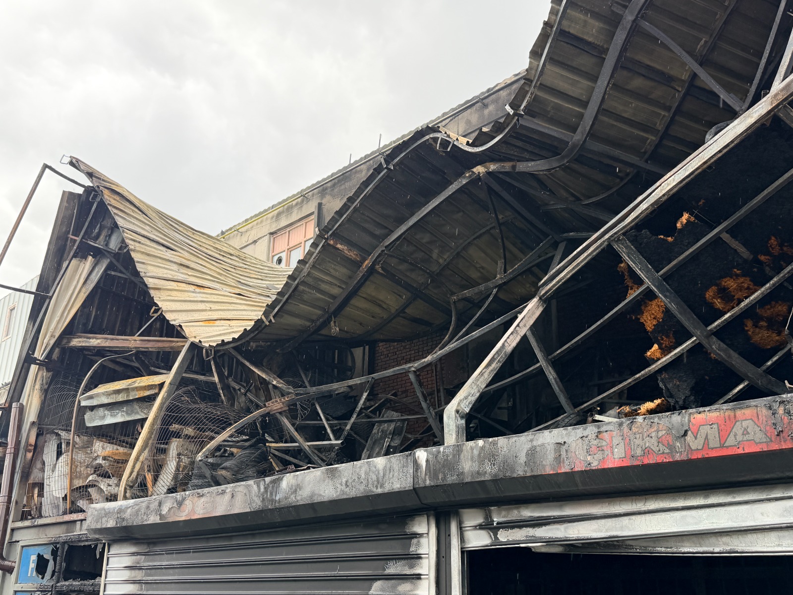 Ziyaret Için Gelmişti, Patlamanın Ortasında Kaldı Patlama Anı Saniye Saniye Görüntülendi (4)