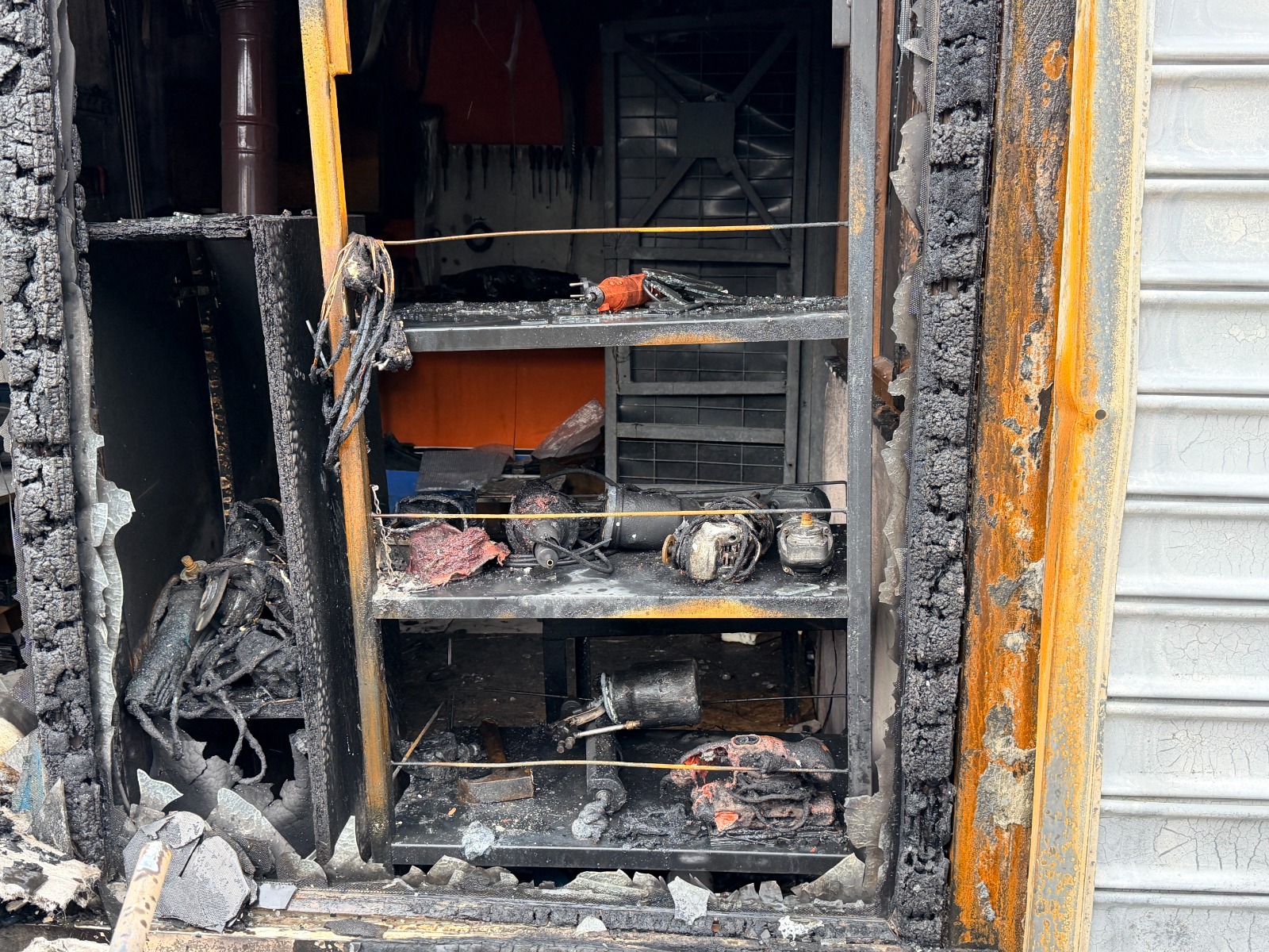 Ziyaret Için Gelmişti, Patlamanın Ortasında Kaldı Patlama Anı Saniye Saniye Görüntülendi (6)