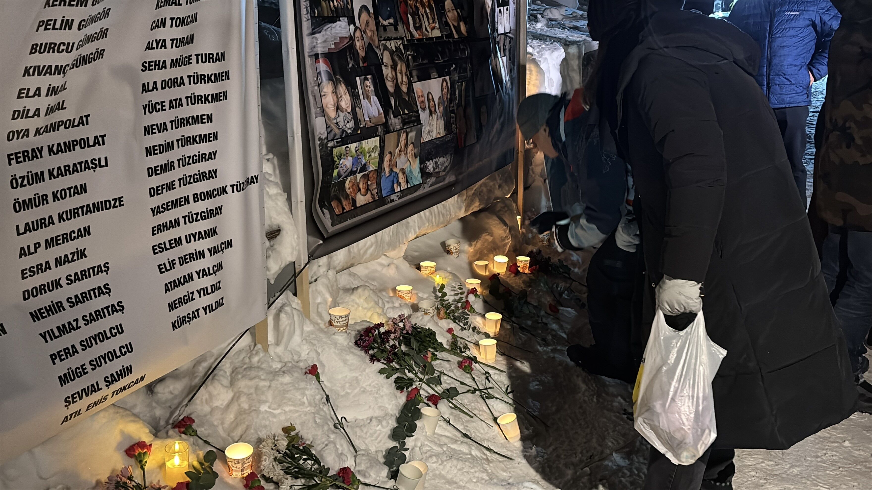 03.17’De Zaman Bir Kez Daha Durdu! Grand Kartal’daki Yangın Faciasında Kaybedilen 78 Can Anıldı (17)